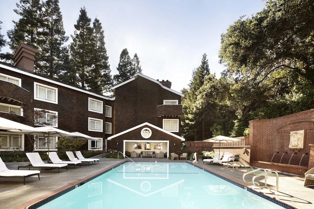 The Stanford Park 4*
