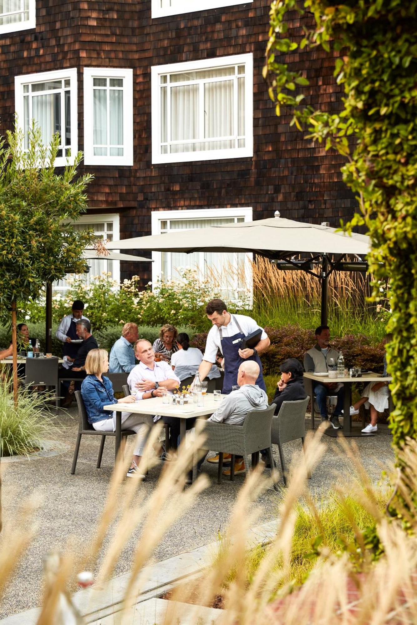 The Stanford Park 4*